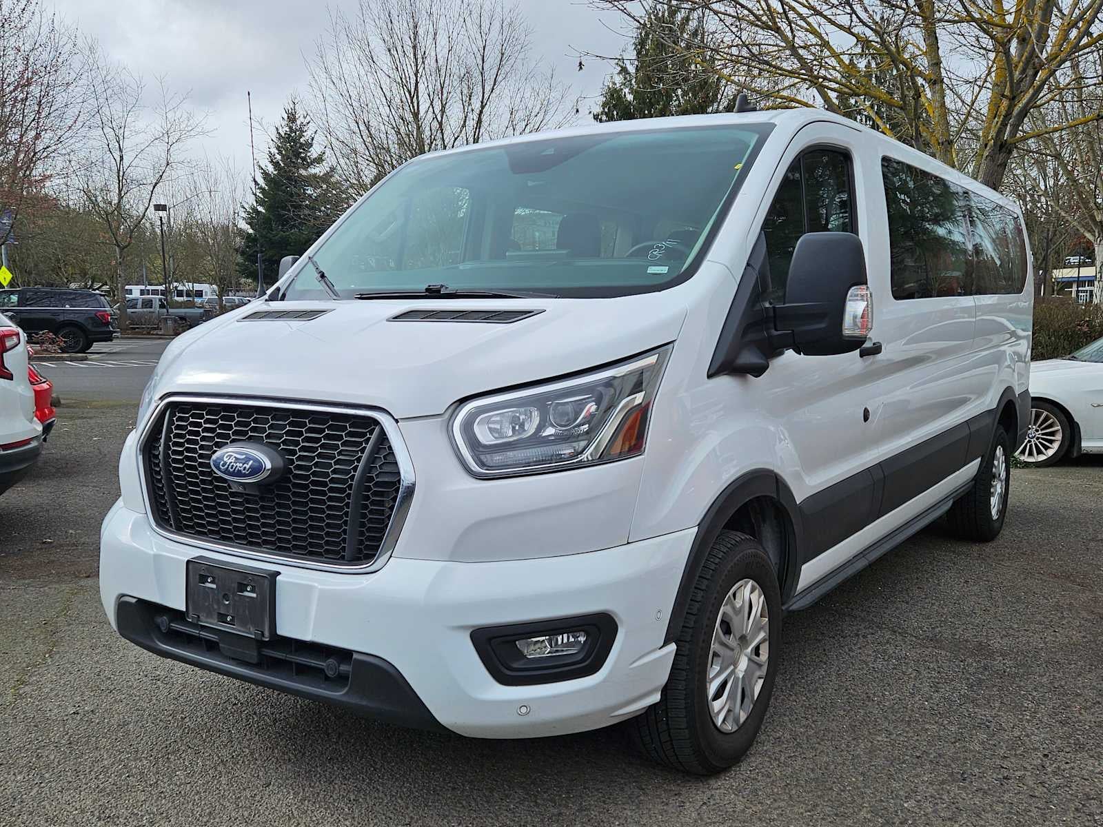 2023 Ford Transit Passenger Wagon XLT