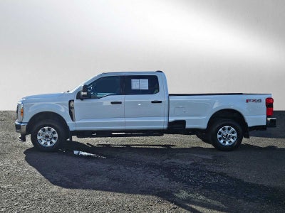2023 Ford Super Duty F-350 SRW Pickup XLT