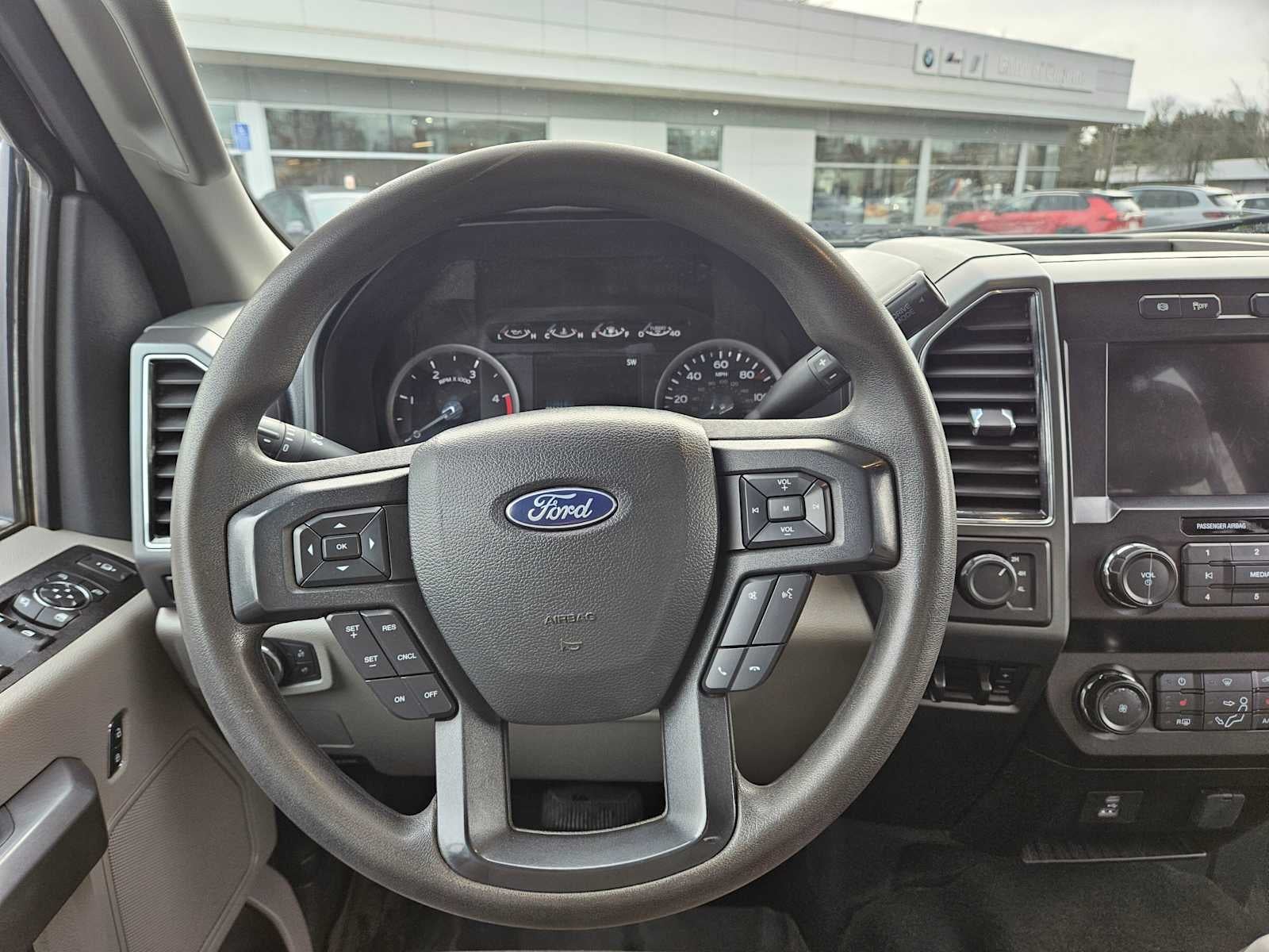 2022 Ford Super Duty F-350 SRW Pickup XLT