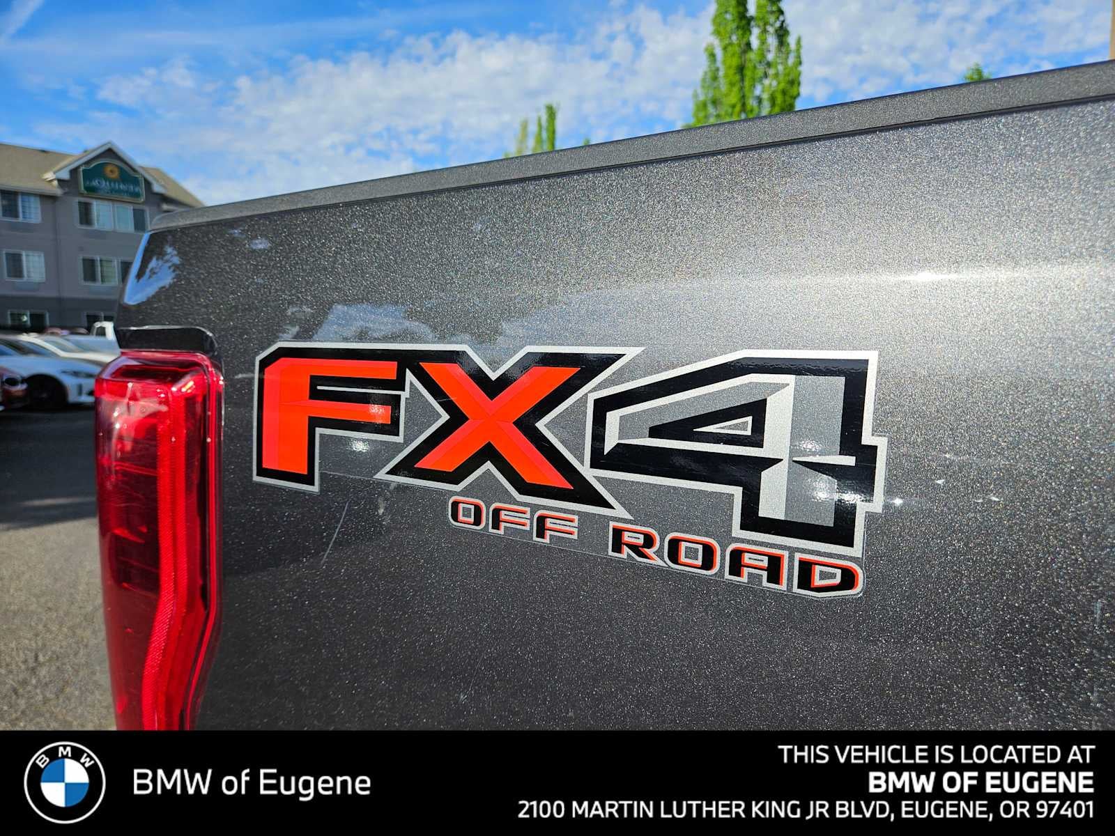 2017 Ford Super Duty F-350 SRW Pickup Lariat