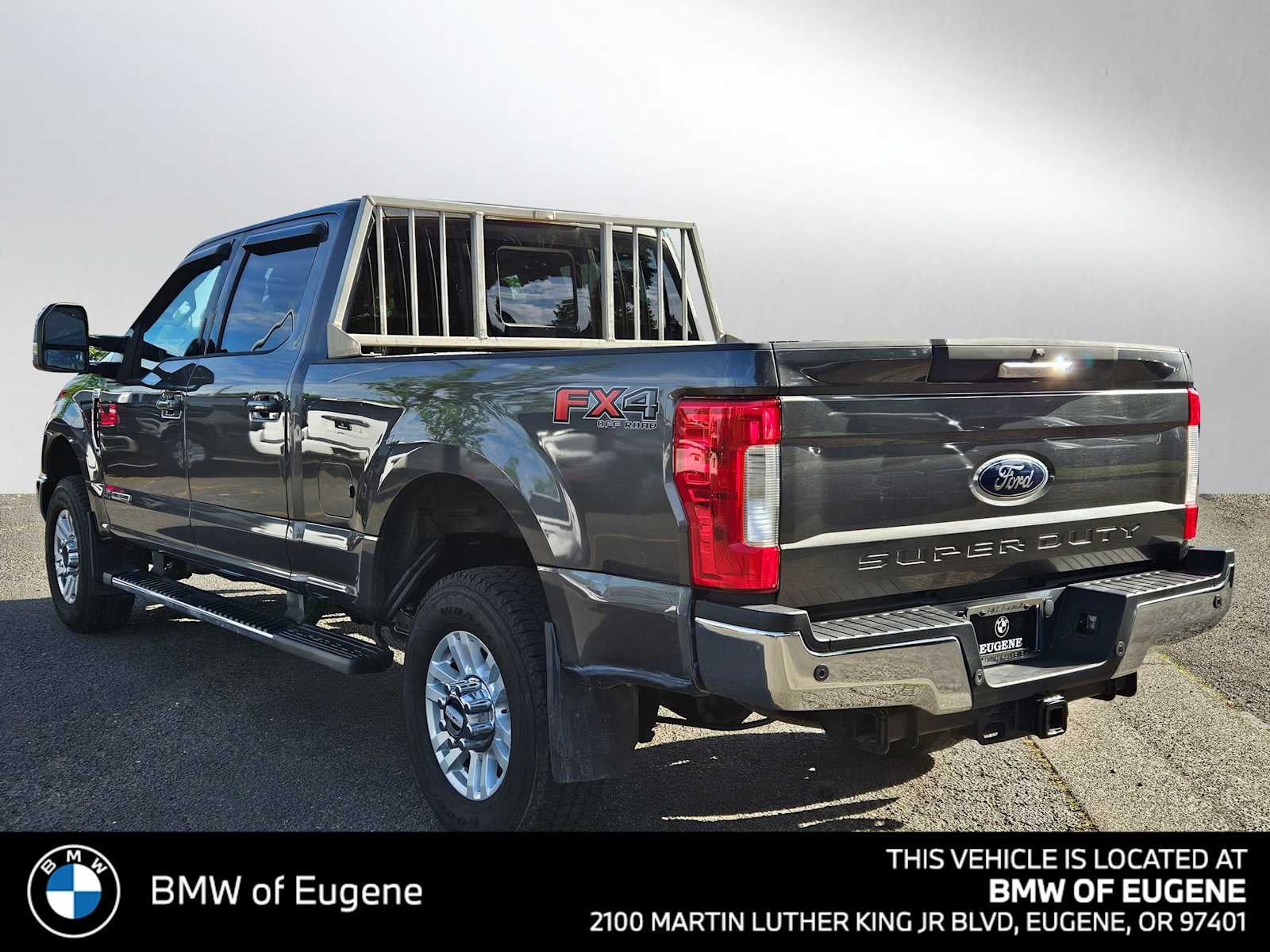 2017 Ford Super Duty F-350 SRW Pickup Lariat