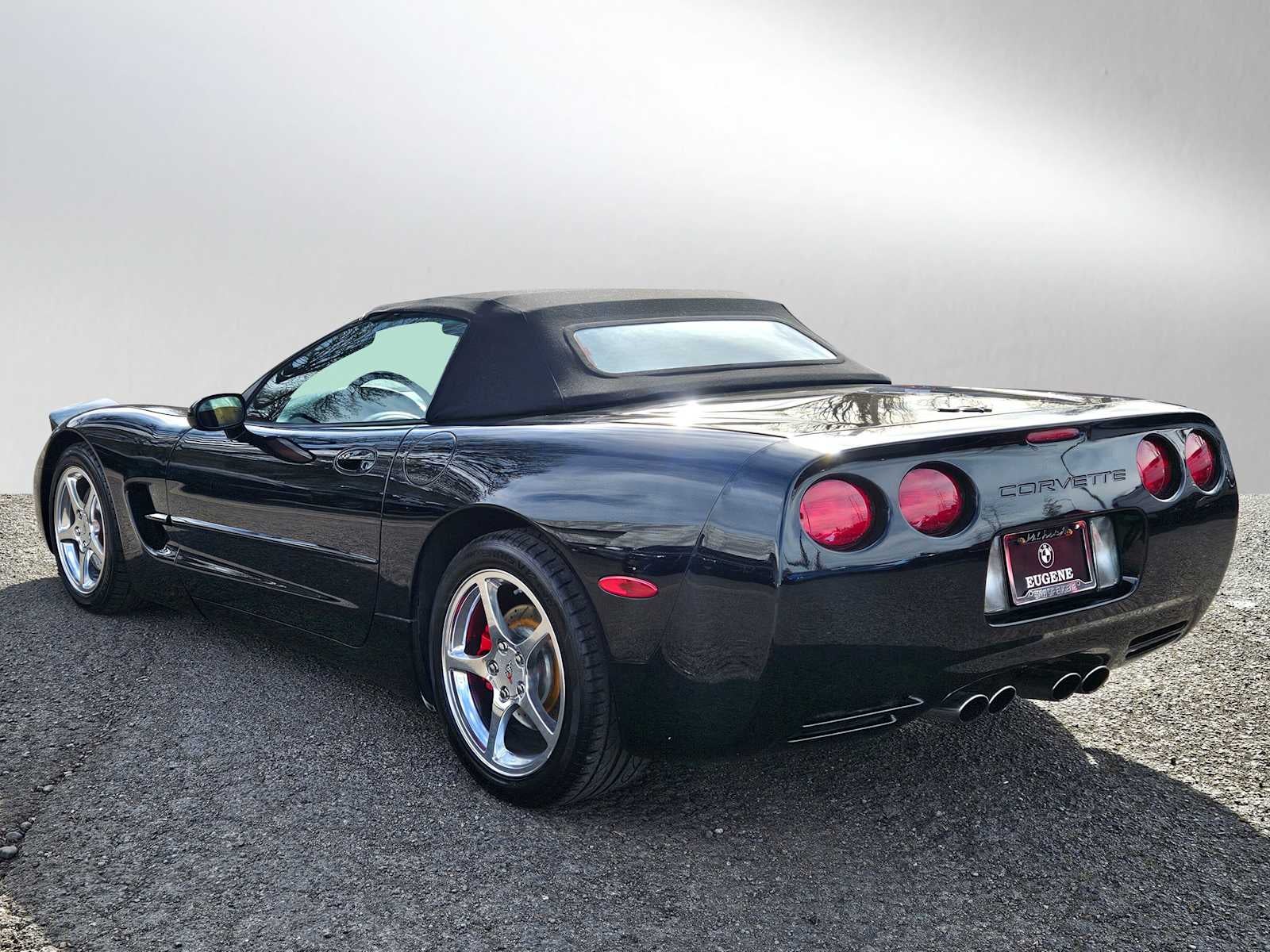 2002 Chevrolet Corvette 2dr Convertible