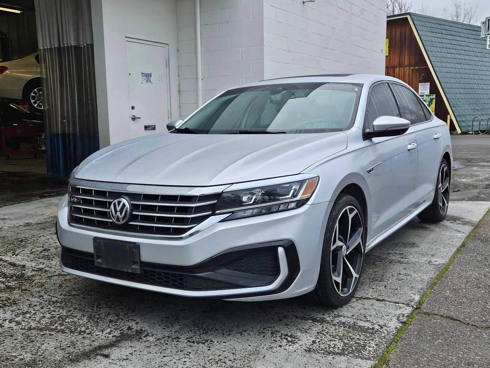 2020 Volkswagen Passat 2.0T R-Line
