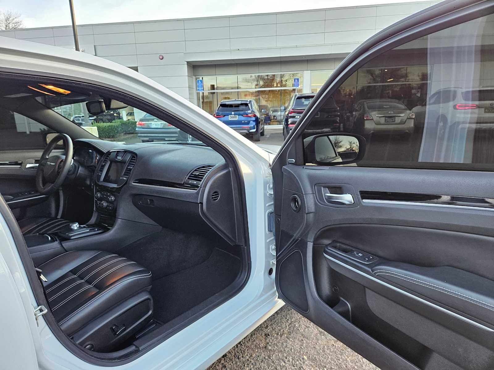 2023 Chrysler 300 300S