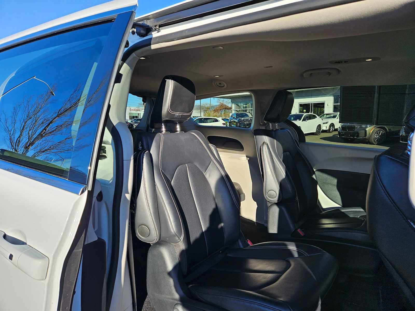 2024 Chrysler Pacifica Hybrid Select