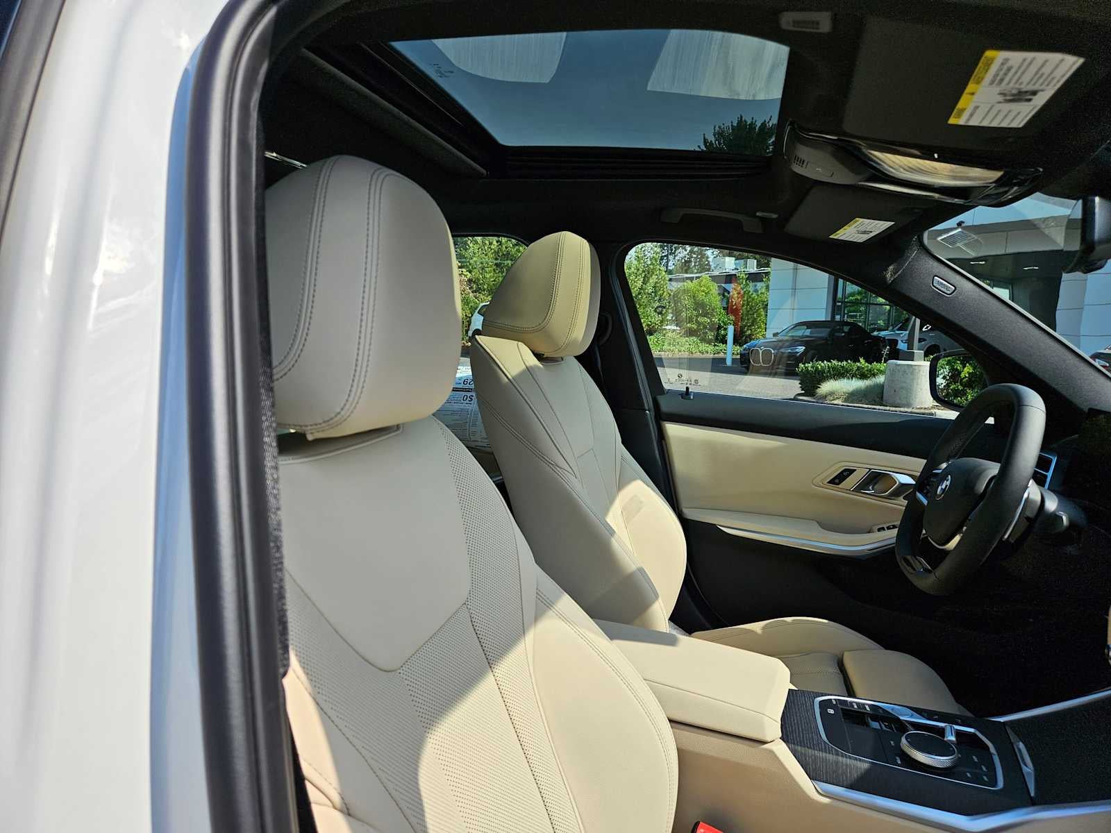 2025 BMW 3 Series 330i xDrive