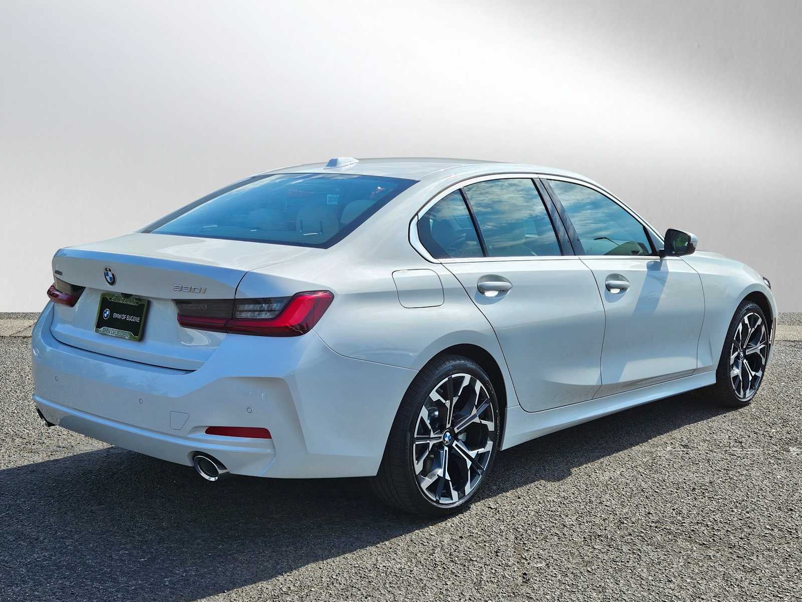 2025 BMW 3 Series 330i xDrive