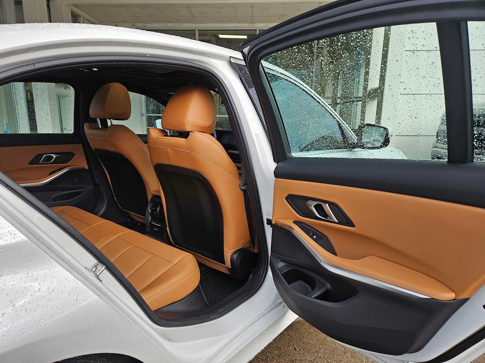 2025 BMW 3 Series 330i xDrive