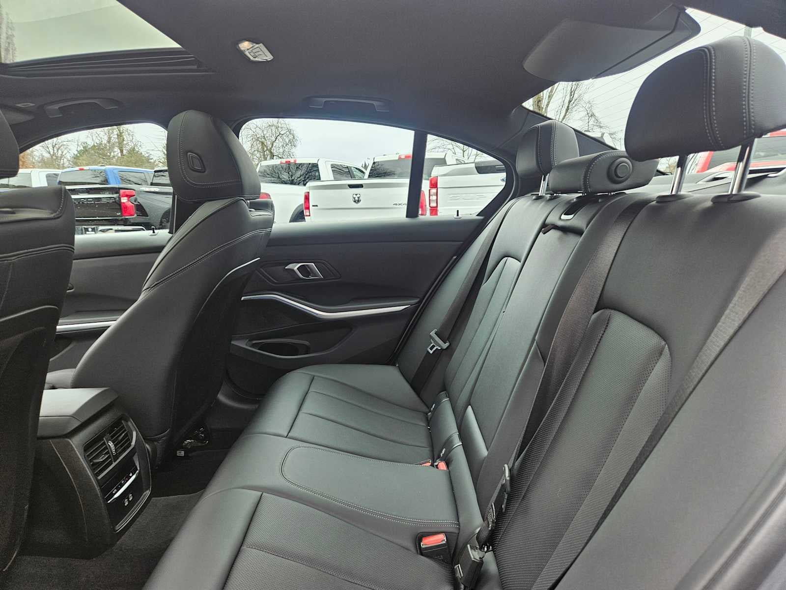 2024 BMW 330i xDrive 330i xDrive