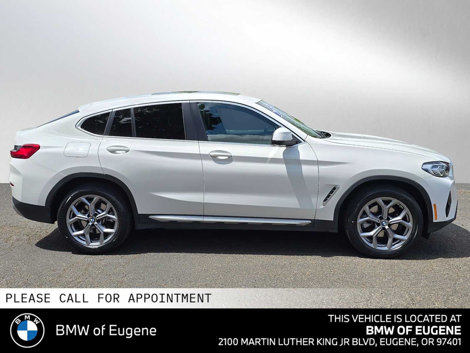 2025 BMW X4 xDrive30i xDrive30i