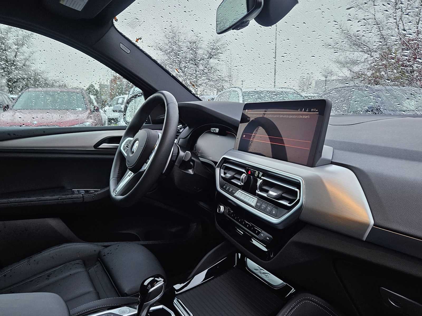 2025 BMW X4 xDrive30i