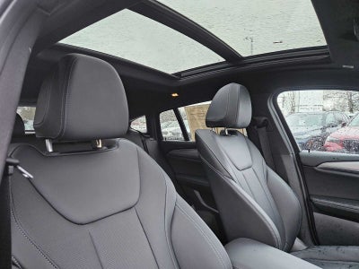 2025 BMW X4 xDrive30i