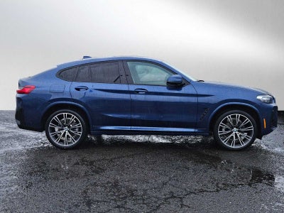 2025 BMW X4 xDrive30i
