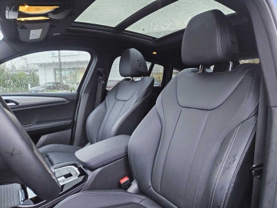 2025 BMW X4 xDrive30i