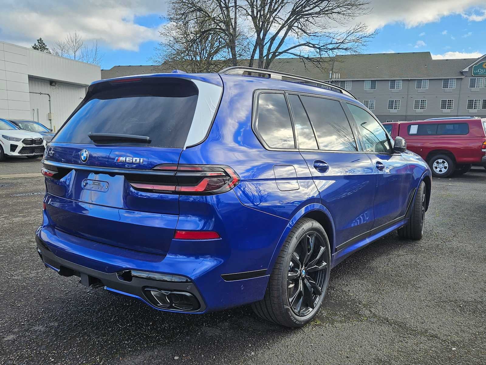 2026 BMW X7 M60i