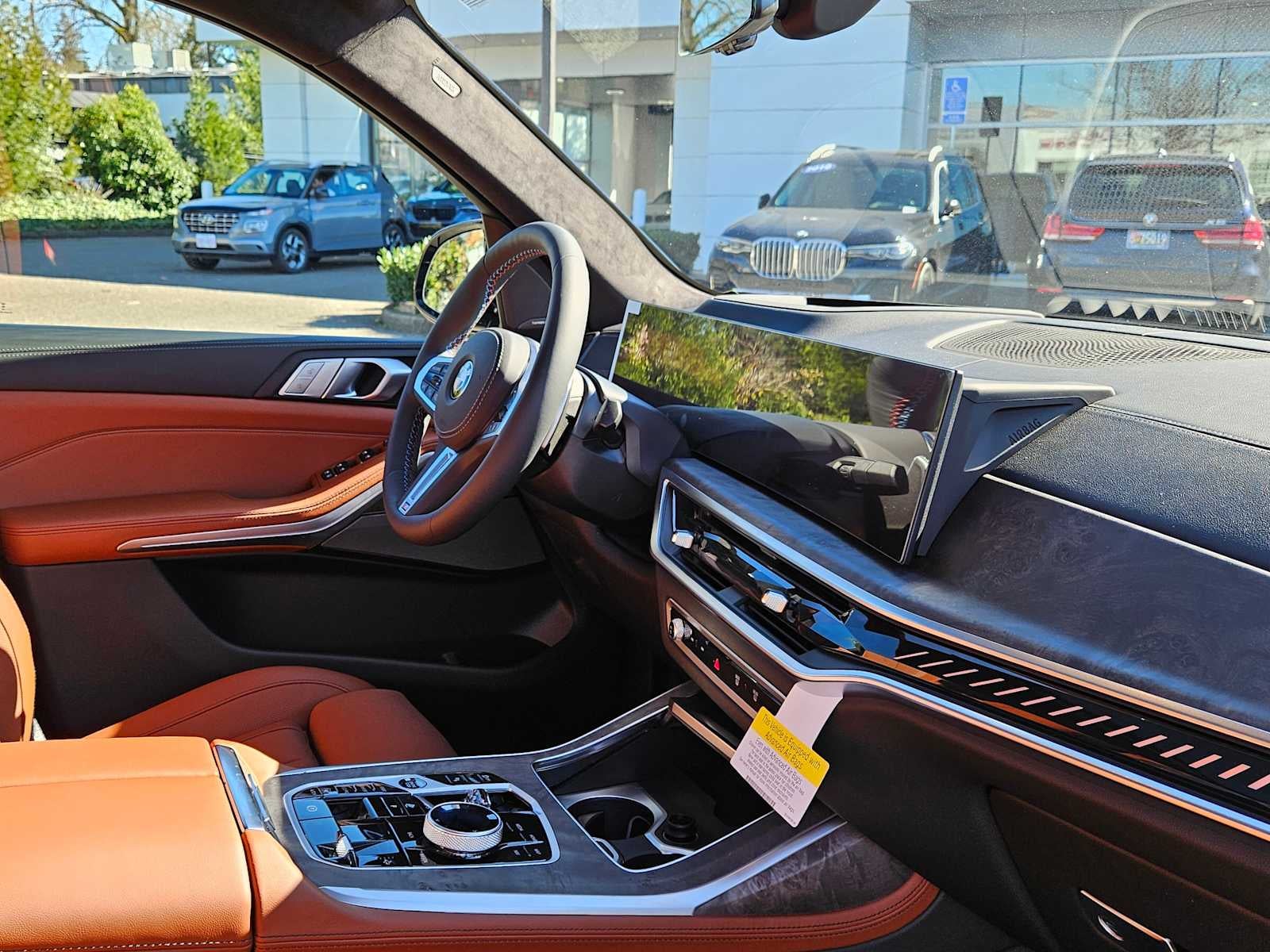 2026 BMW X7 M60i M60i