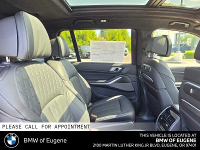 2027 BMW X7 M60i