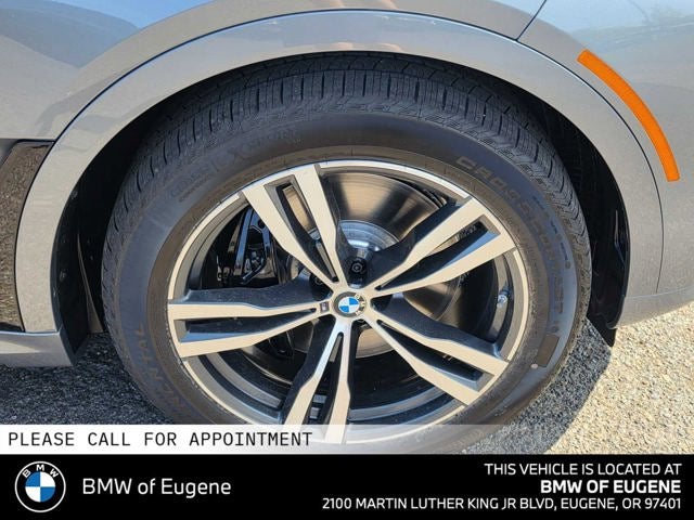 2027 BMW X7 M60i