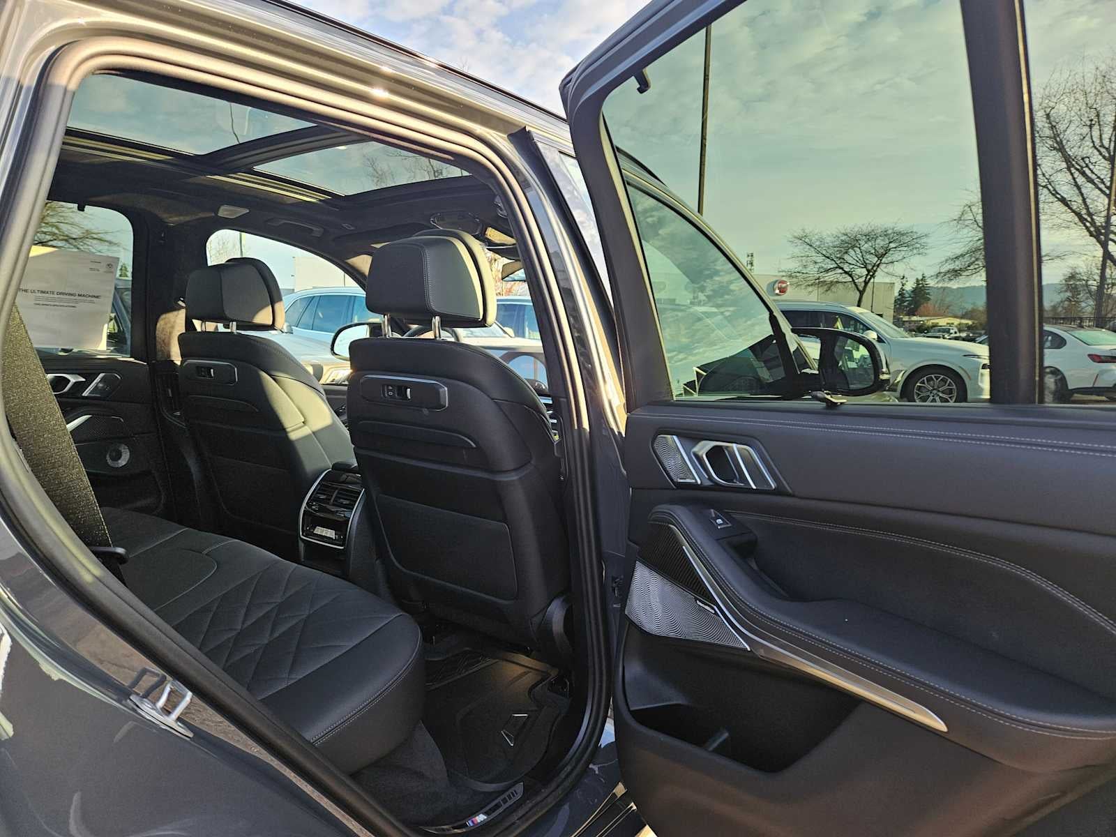 2026 BMW X5 M60i M60i