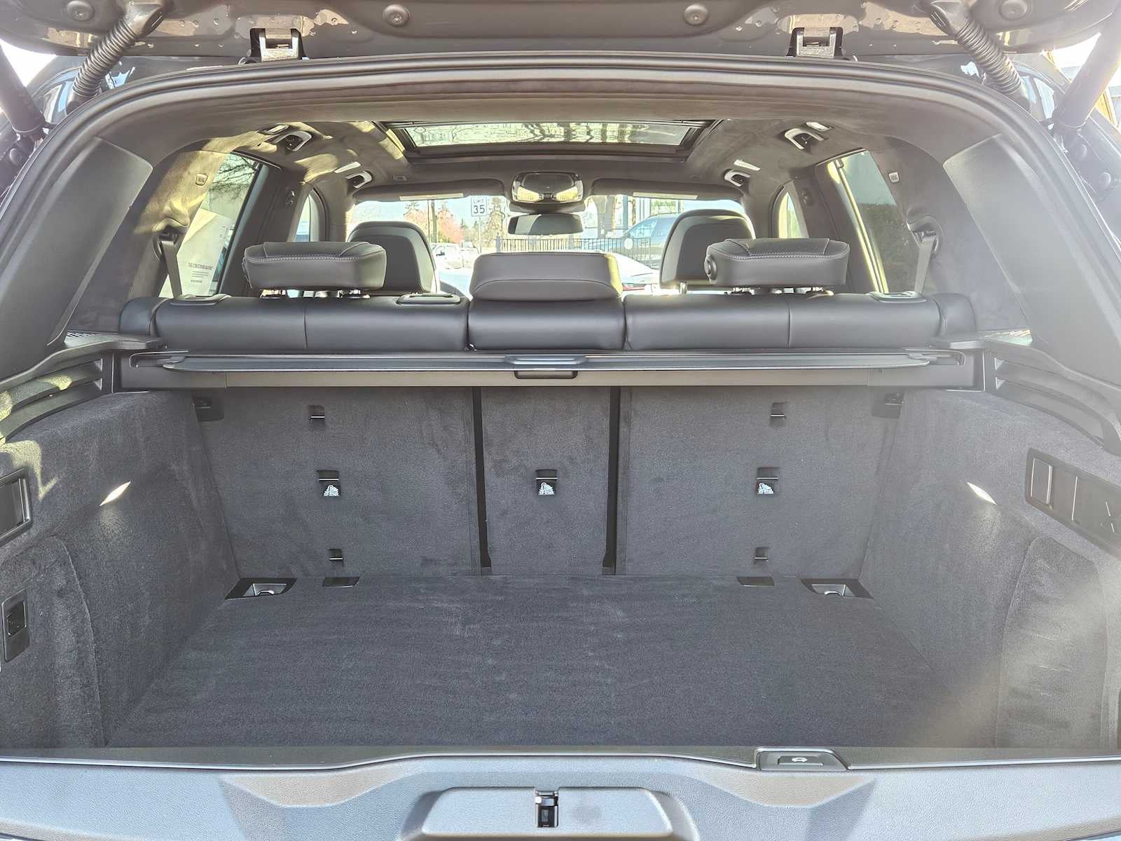 2026 BMW X5 M60i M60i