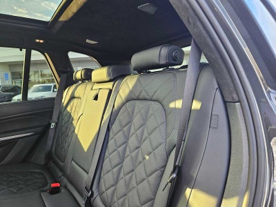 2026 BMW X5 M60i M60i