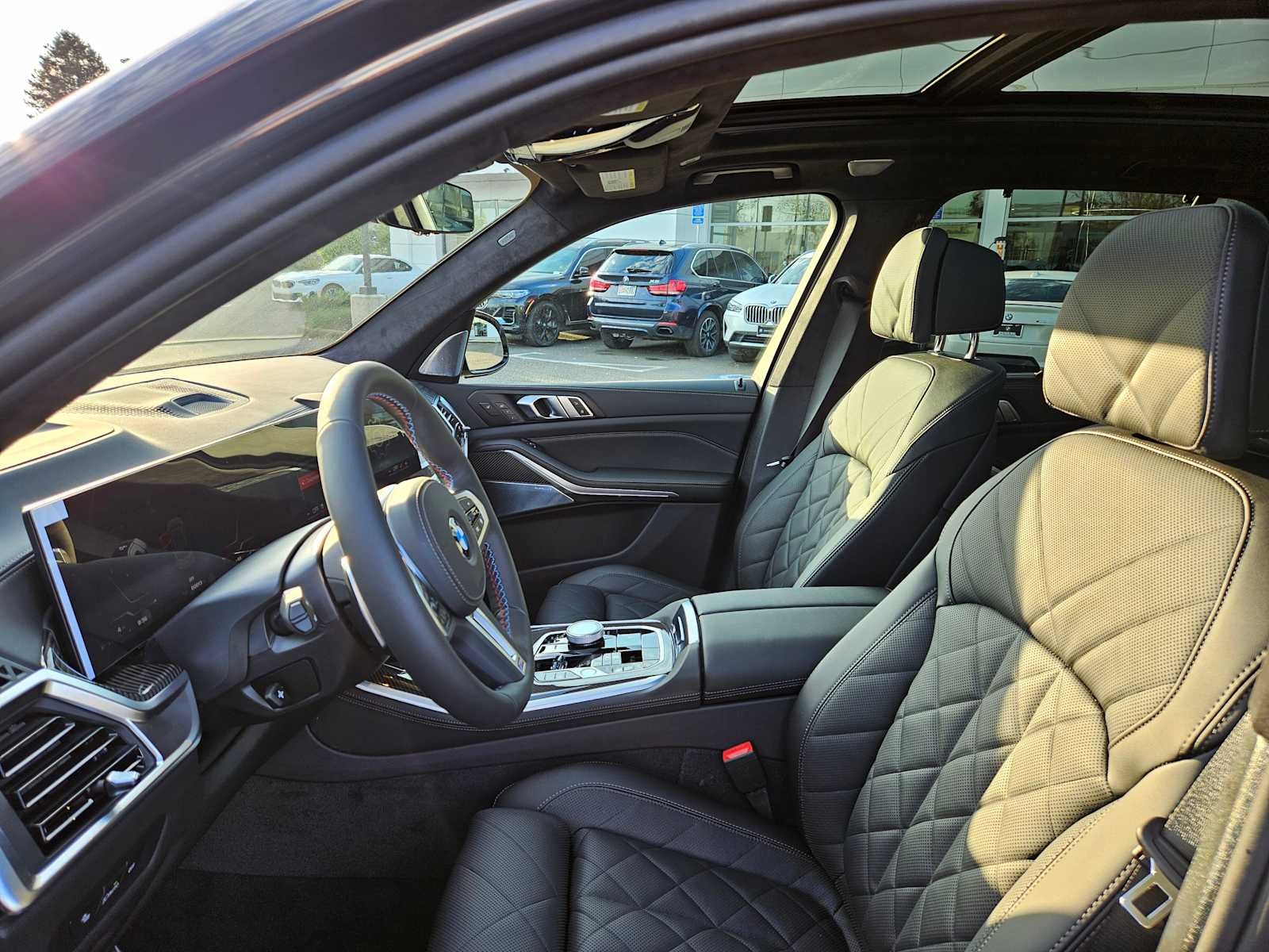 2026 BMW X5 M60i M60i