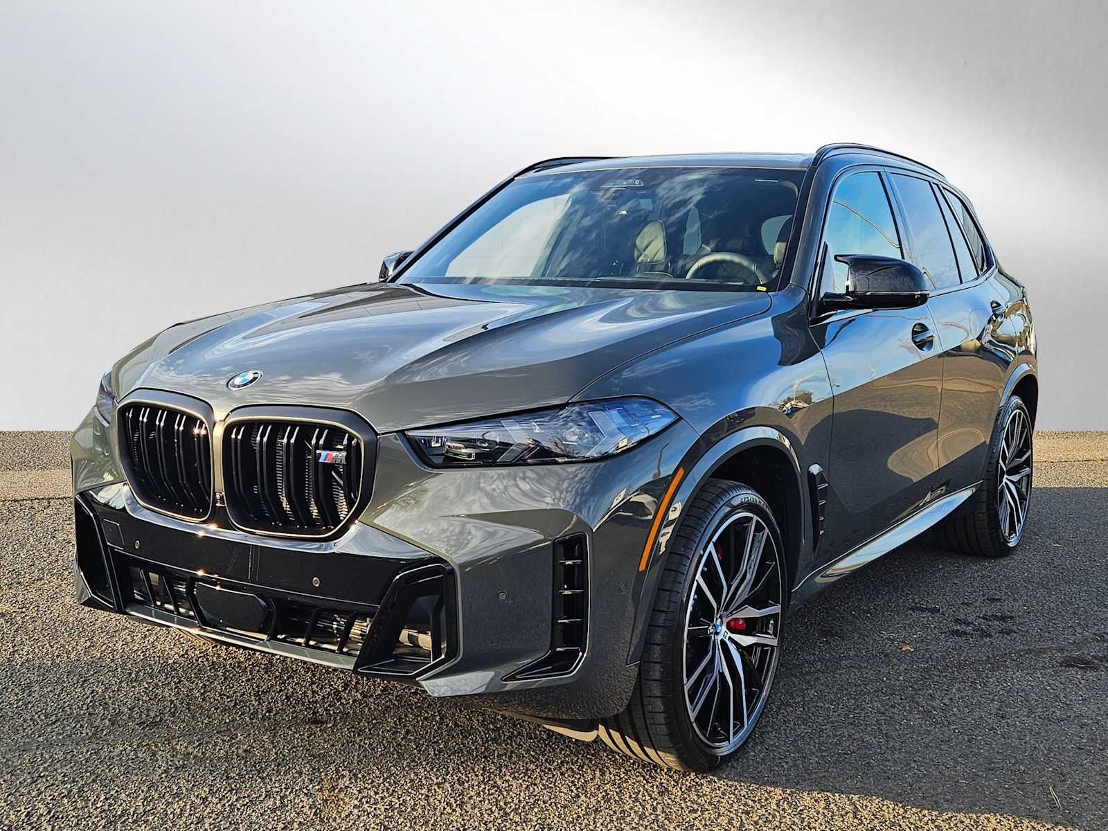 2026 BMW X5 M60i M60i