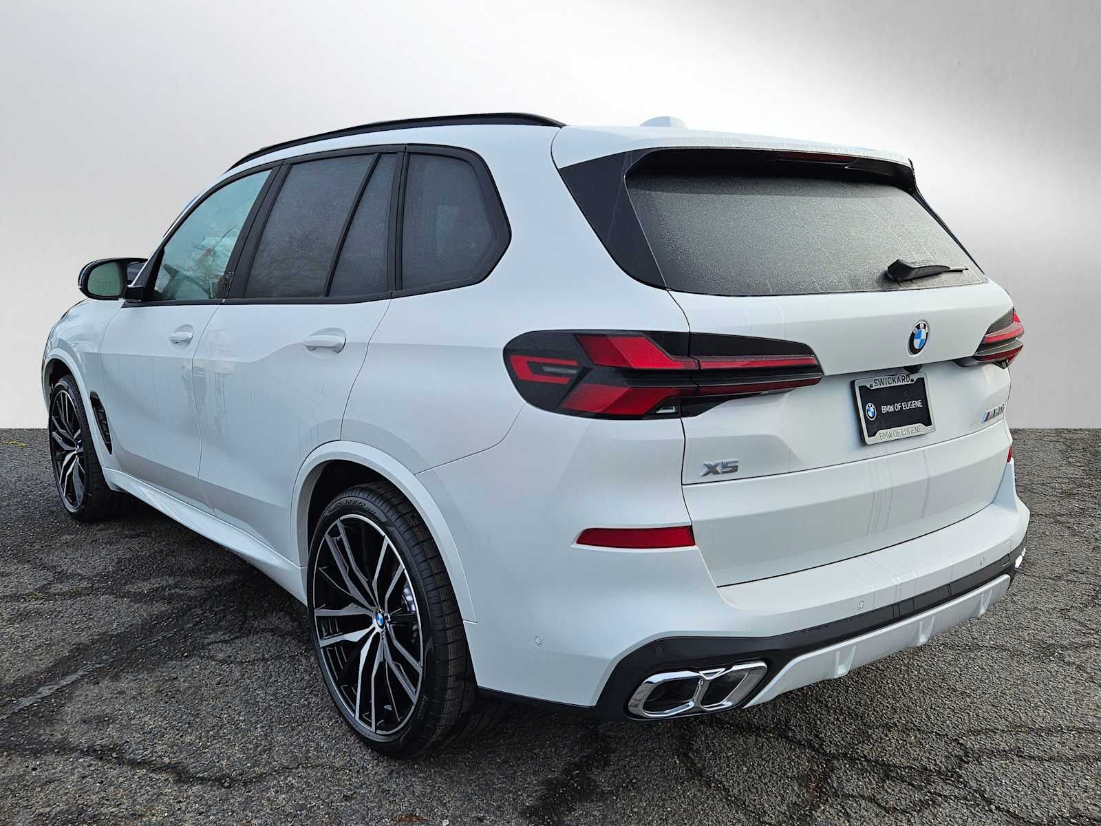 2026 BMW X5 M60i
