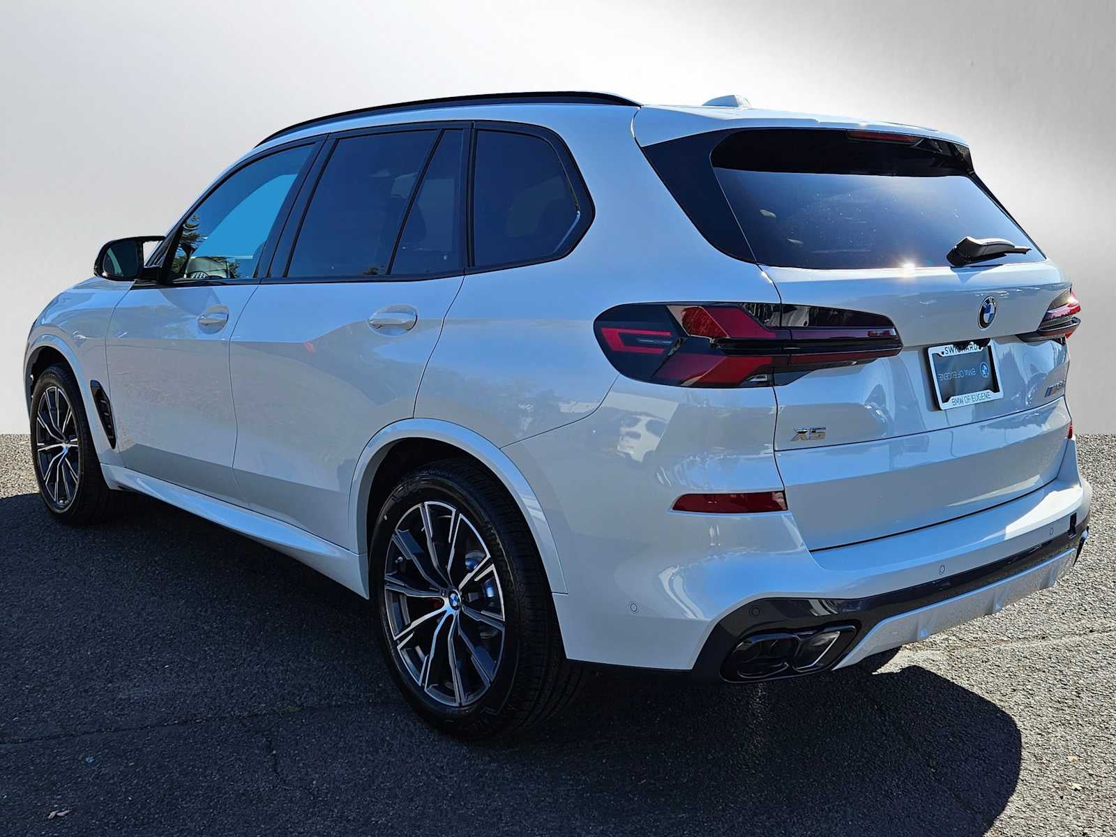 2026 BMW X5 M60i