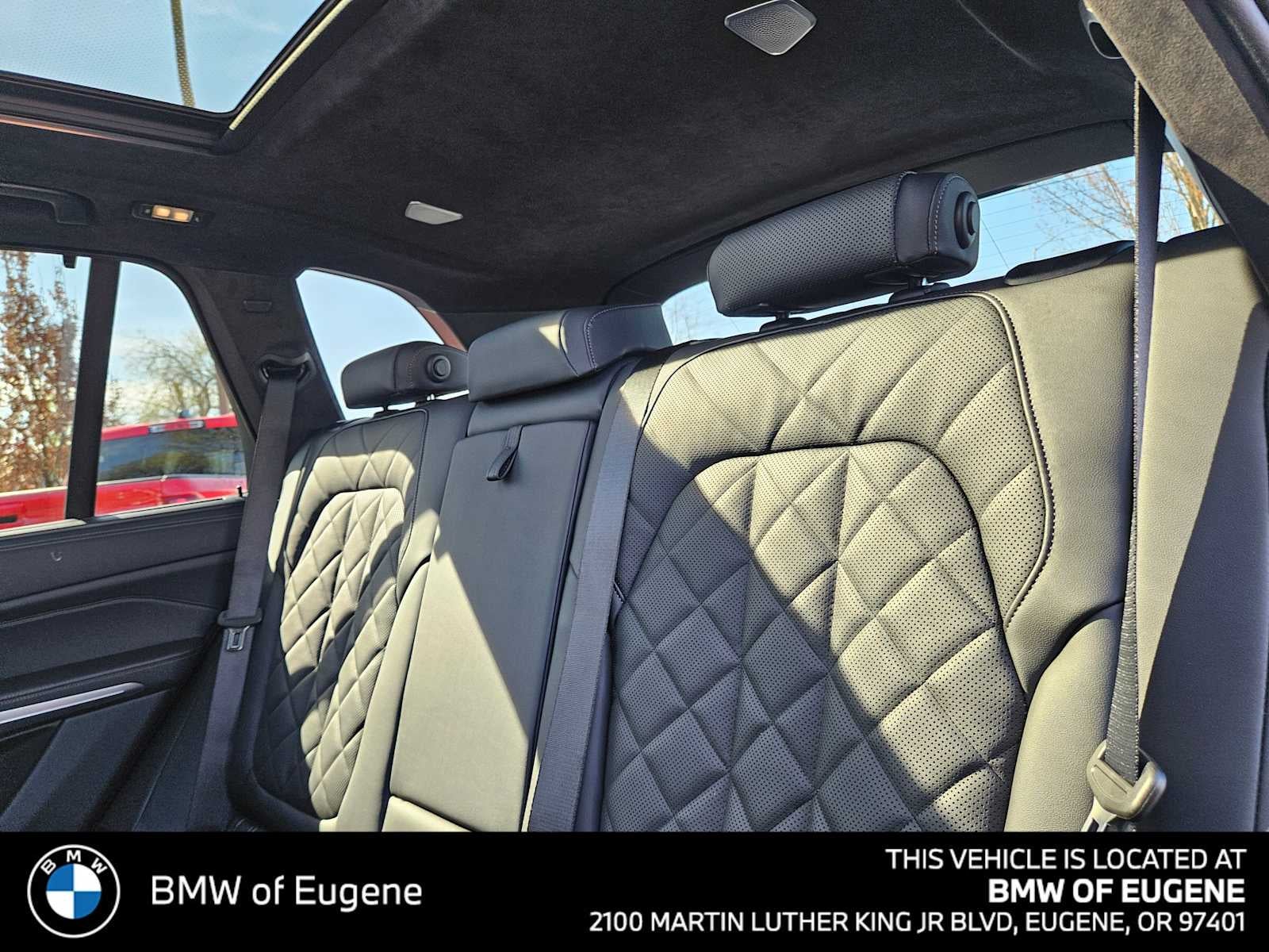 2026 BMW X5 M60i M60i