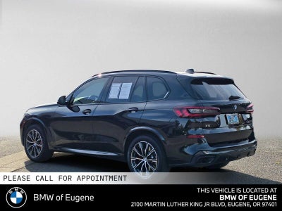 2022 BMW X5 M50i