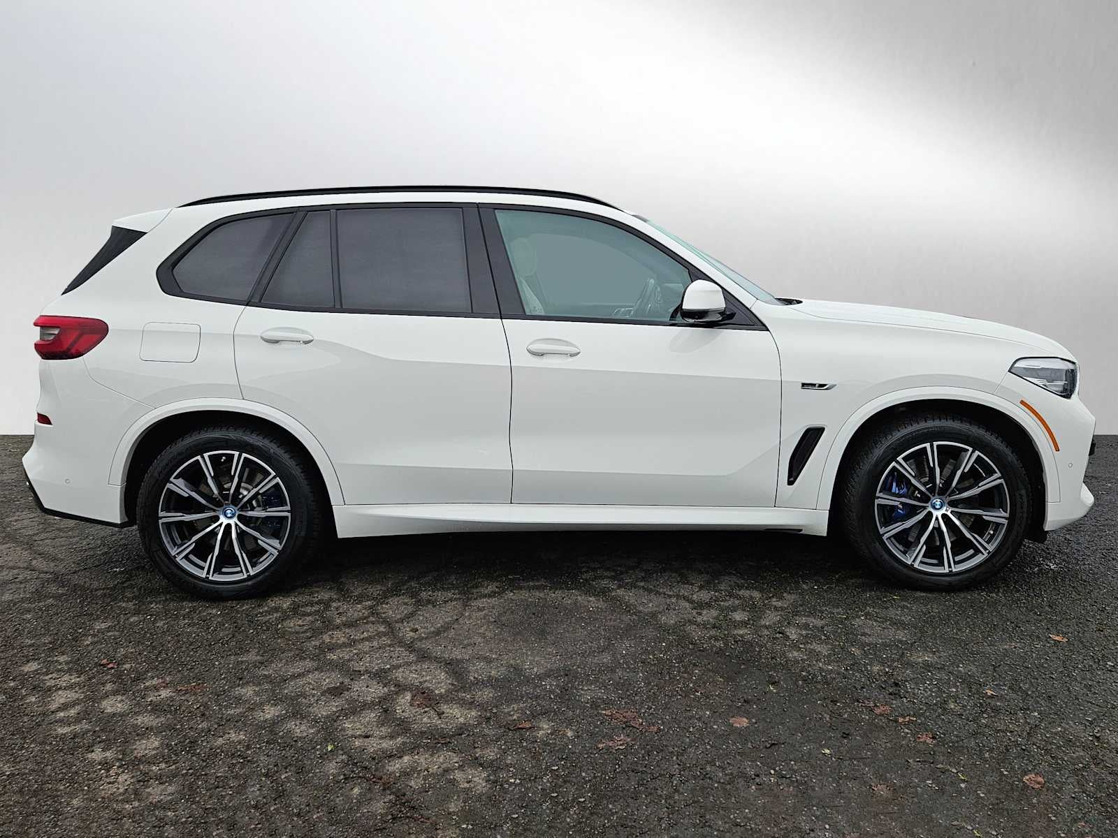 2022 BMW X5 xDrive45e