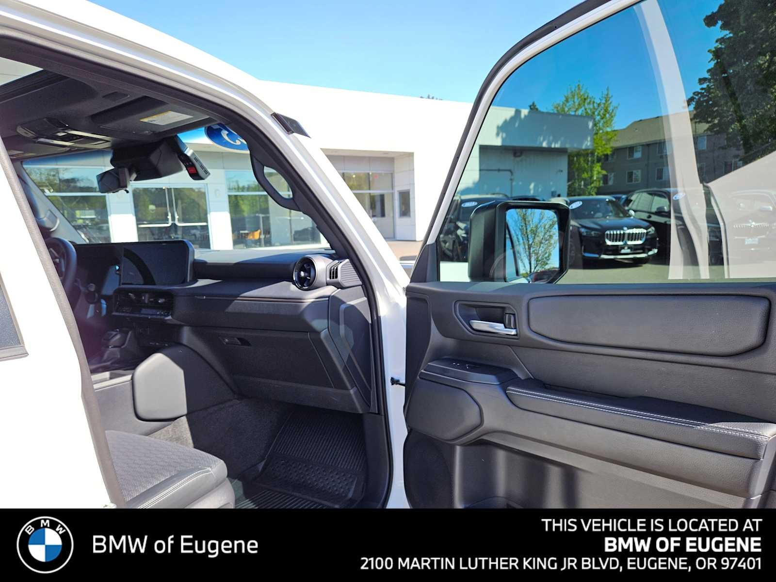 2025 Toyota Land Cruiser 4WD (Natl)