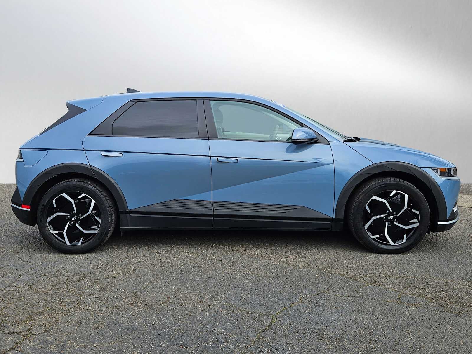 Used 2024 Hyundai IONIQ 5 SEL with VIN KM8KNDDF2RU273443 for sale in Eugene, OR