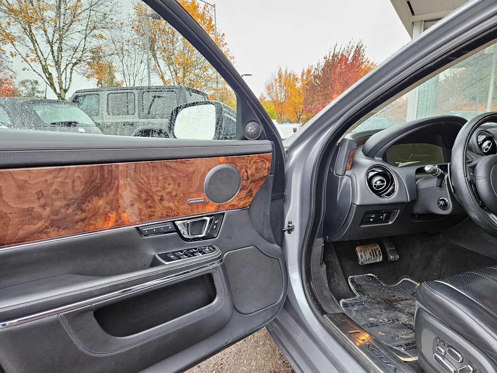 2015 Jaguar XJ XJL Portfolio