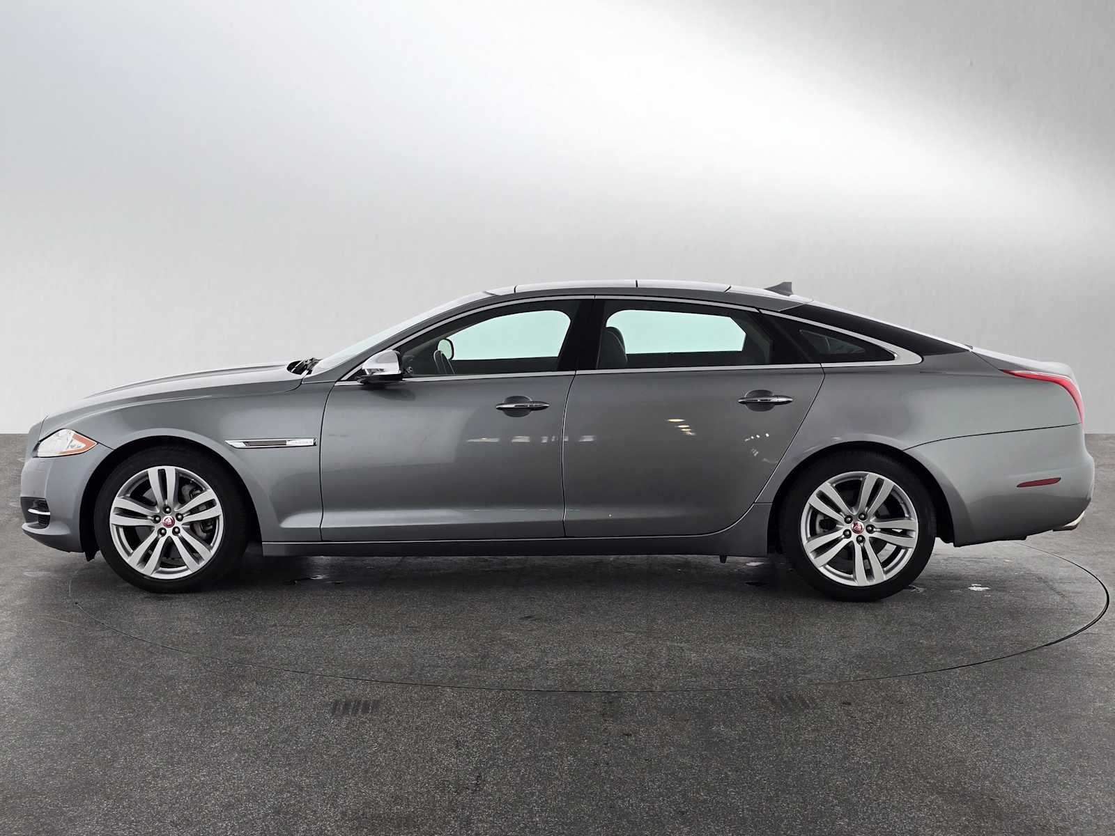 2015 Jaguar XJ XJL Portfolio