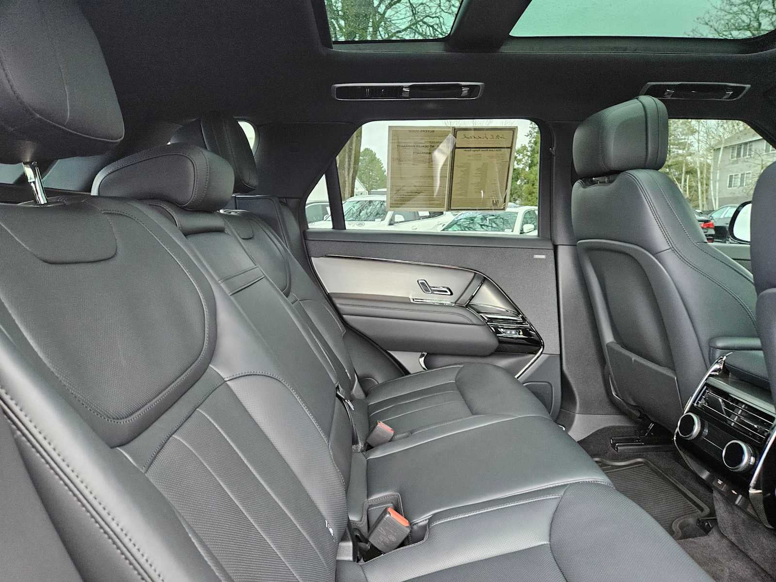 2024 Land Rover Range Rover Sport SE