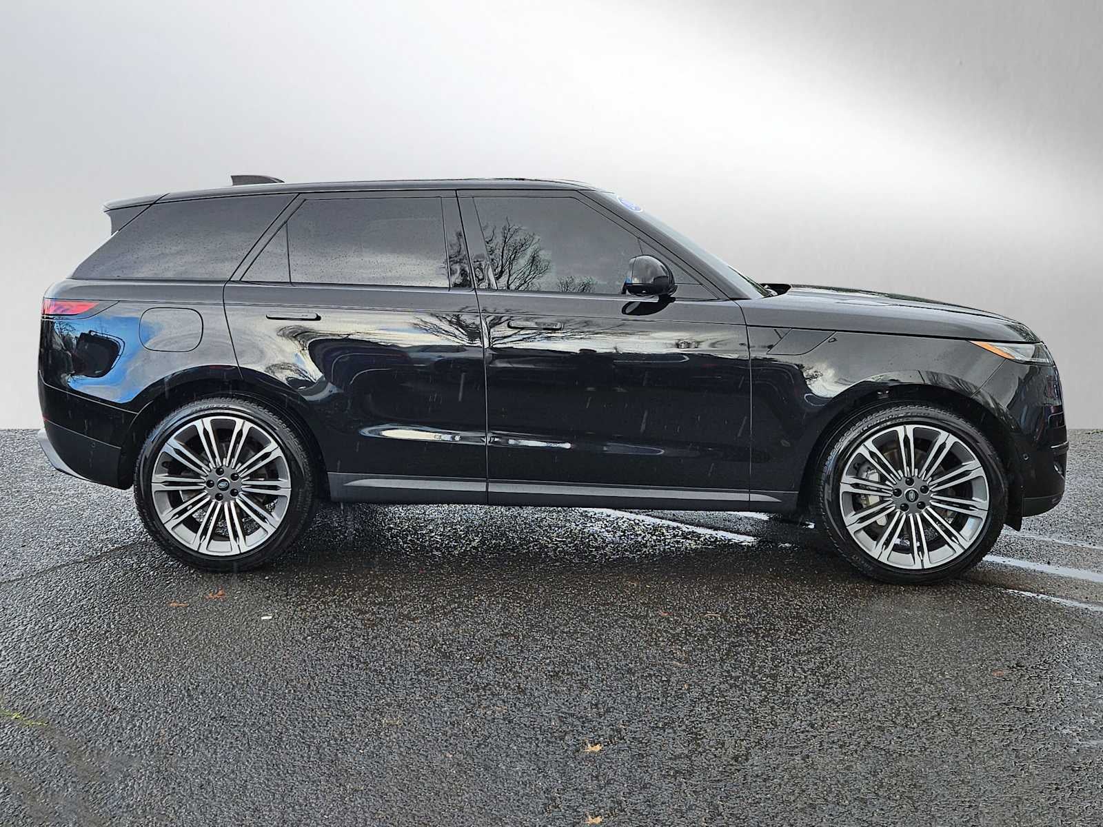 2024 Land Rover Range Rover Sport SE