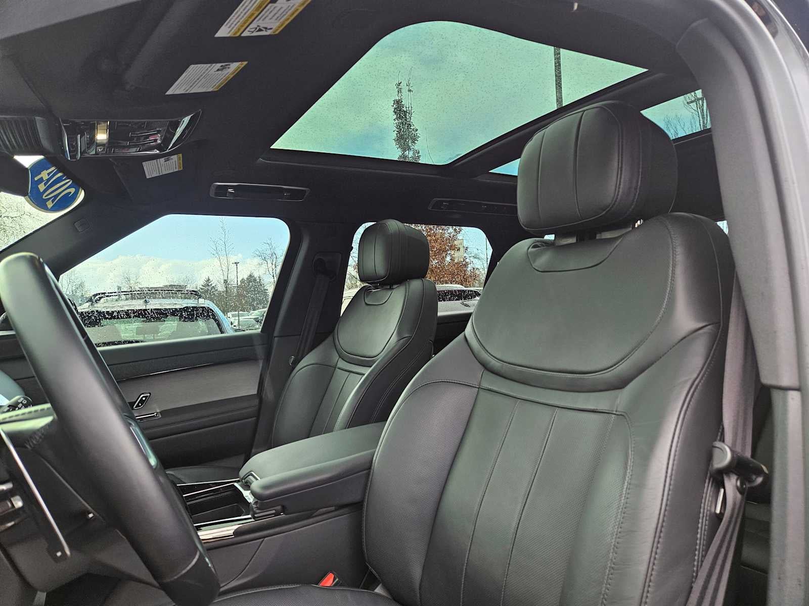 2024 Land Rover Range Rover Sport SE