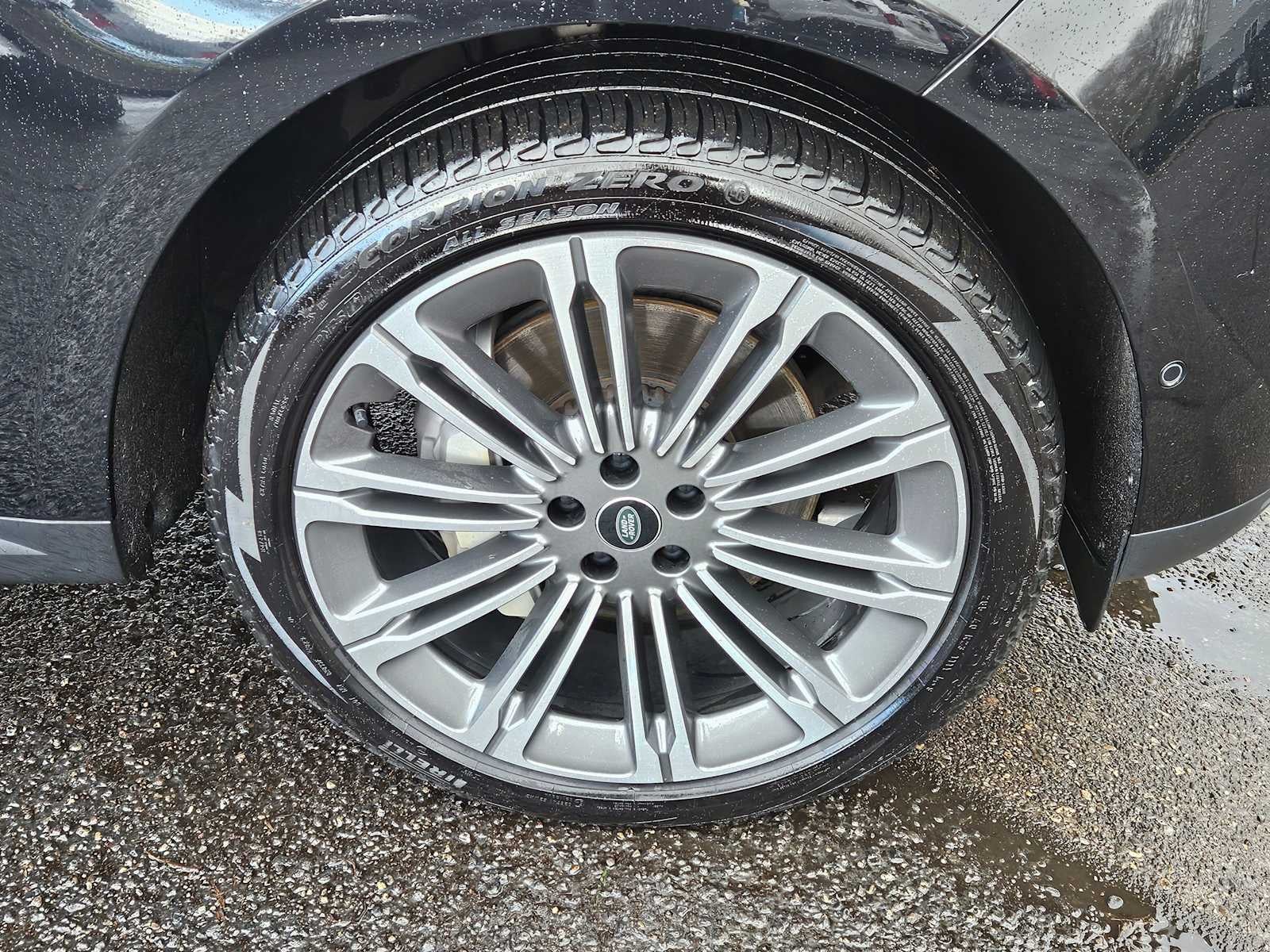 2024 Land Rover Range Rover Sport SE