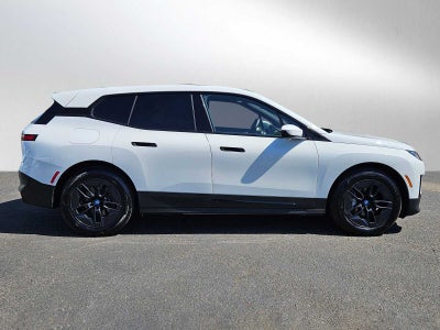 2025 BMW iX xDrive50