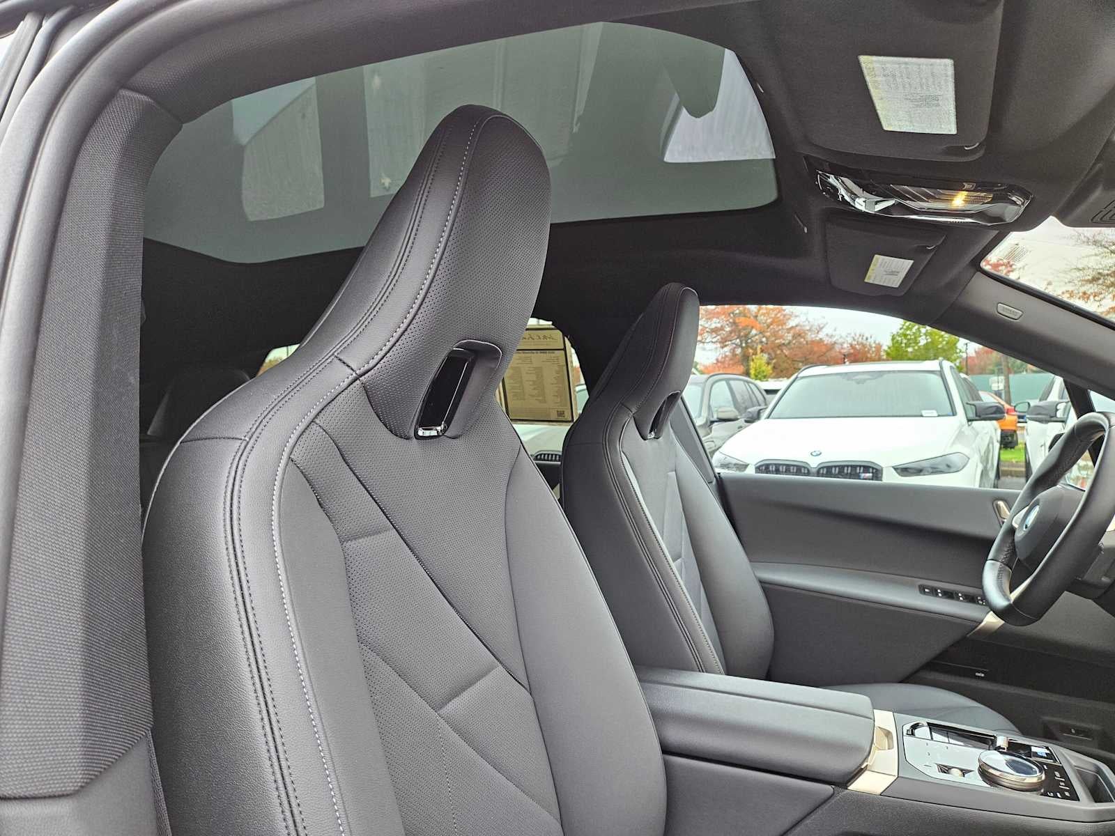 2025 BMW iX xDrive50