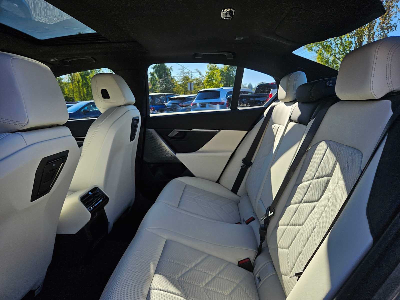 2026 BMW 5 Series 530i xDrive