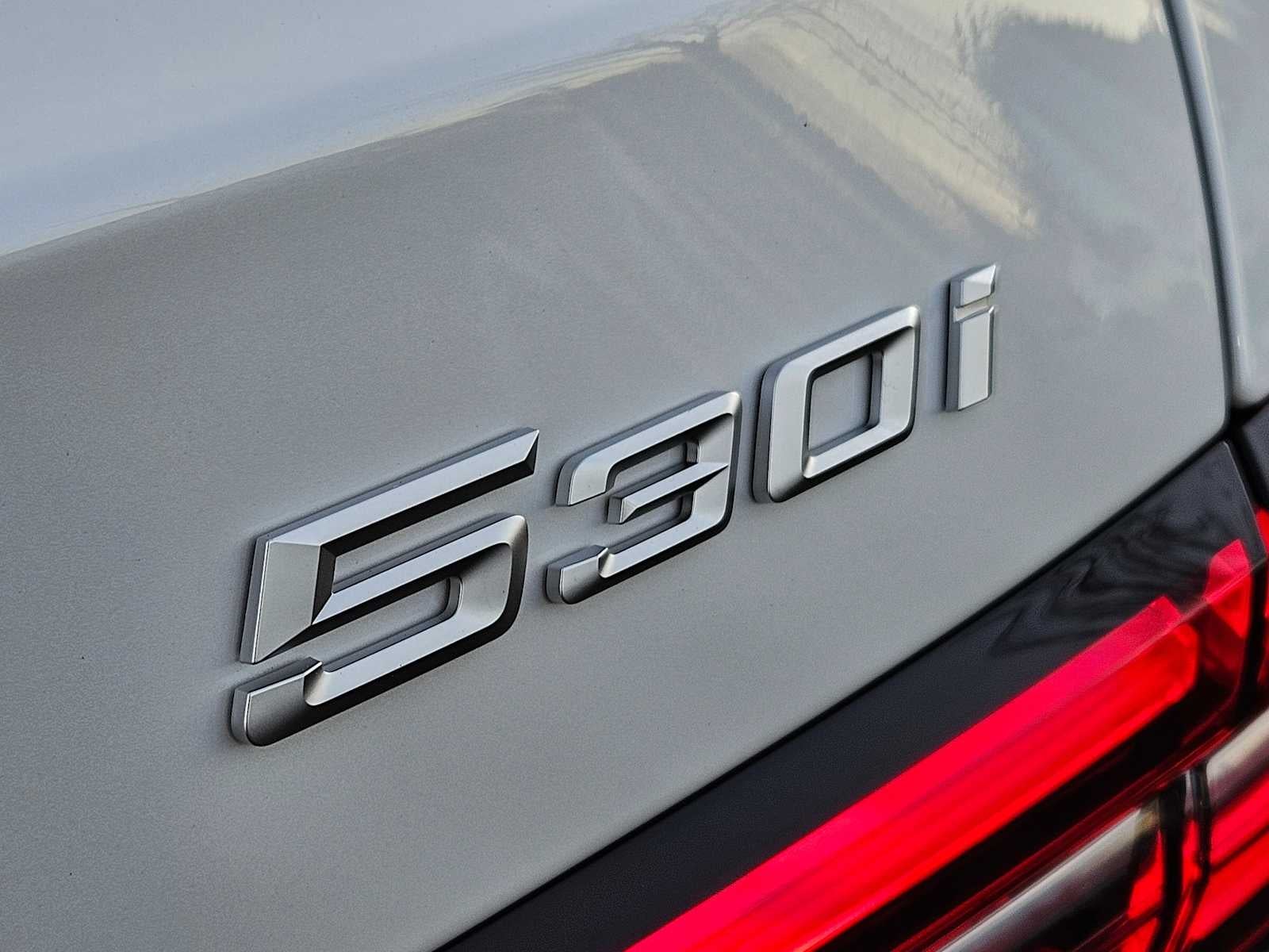 2026 BMW 5 Series 530i xDrive