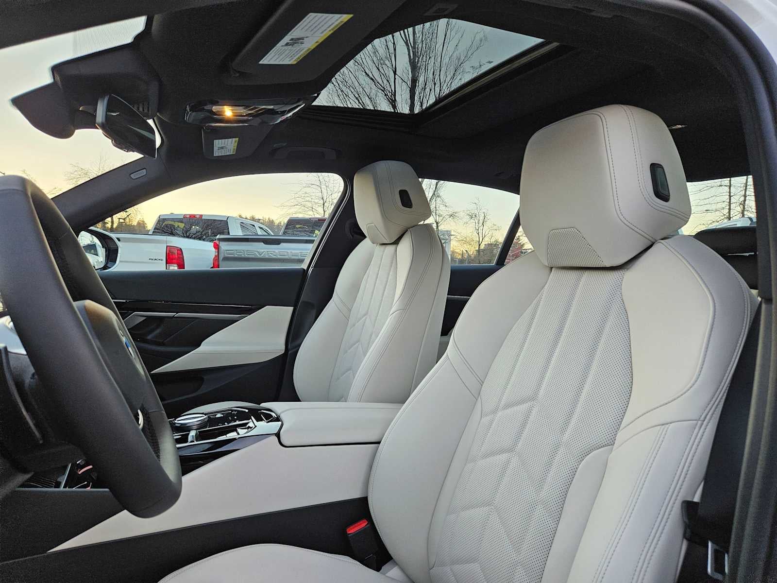 2026 BMW 5 Series 530i xDrive