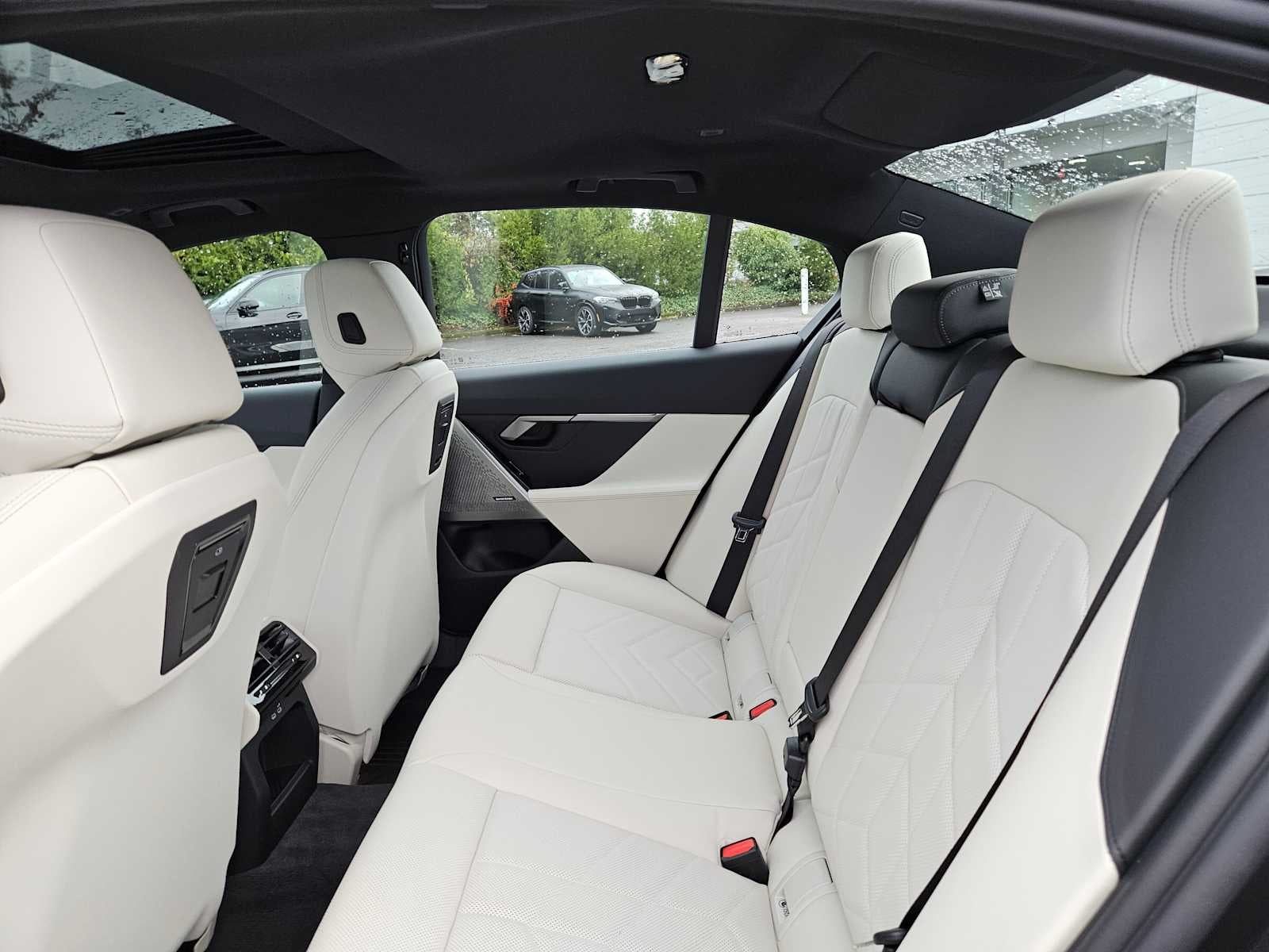 2026 BMW 5 Series 530i xDrive