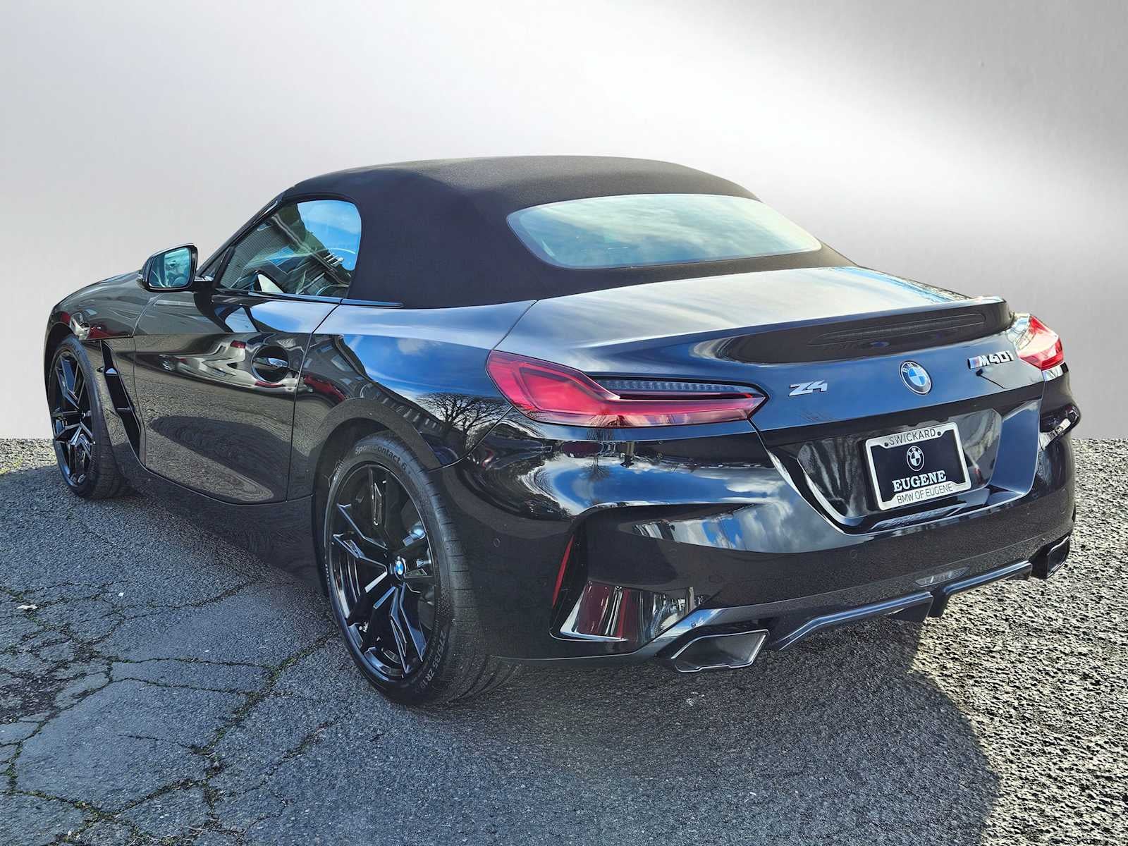 2026 BMW Z4 M40i M40i