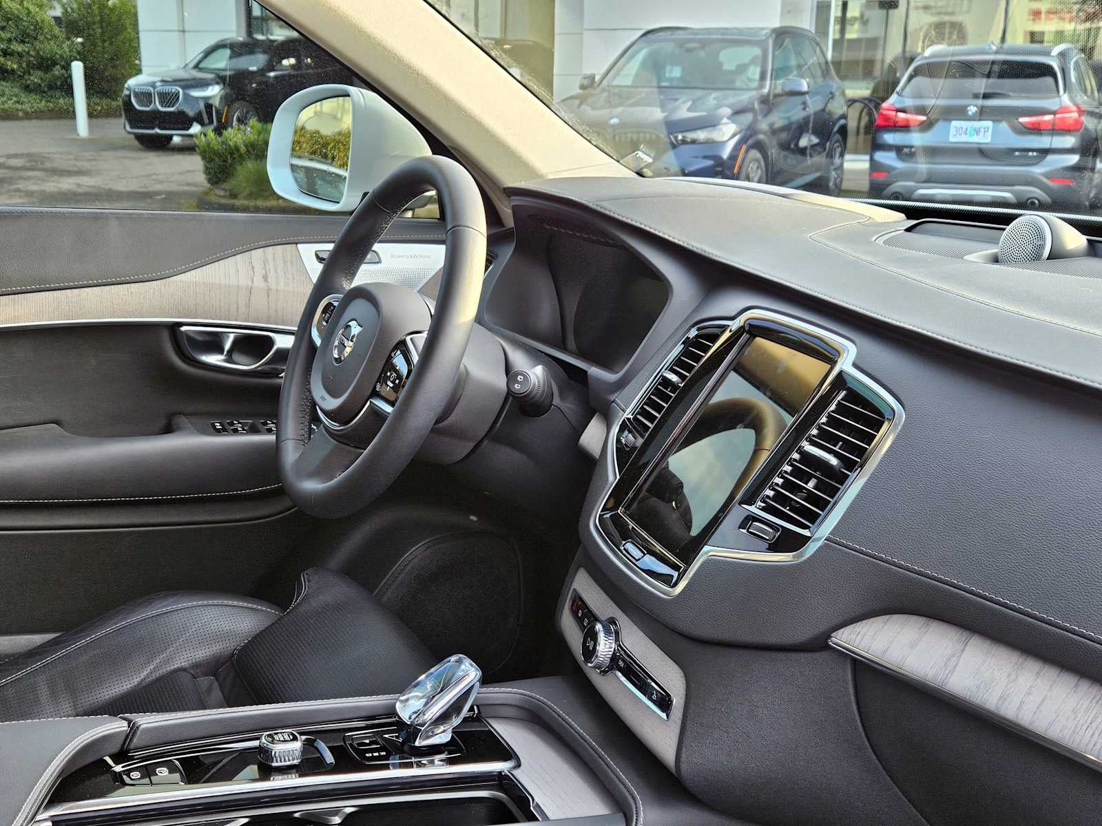 2025 Volvo XC90 Plug-In Hybrid Ultra