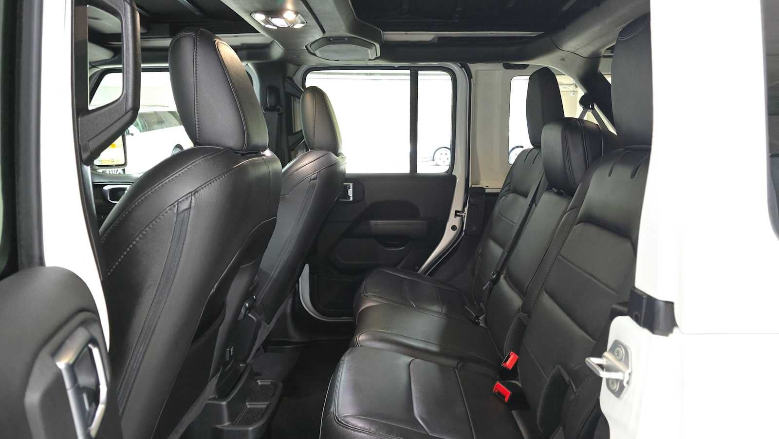 2023 Jeep Wrangler Sahara Altitude