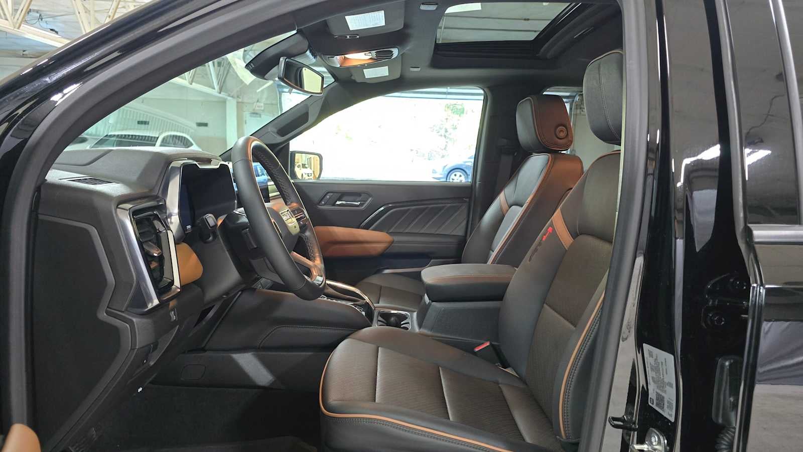 2024 GMC Canyon 4WD AT4